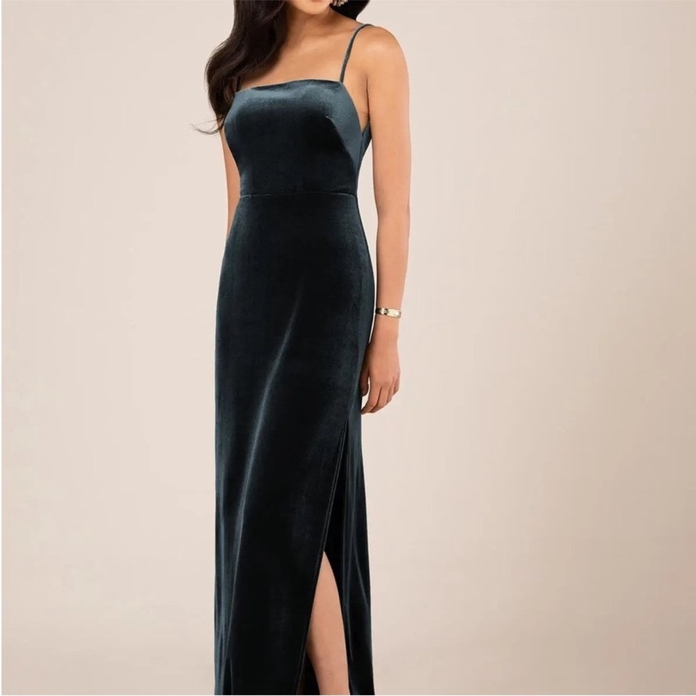Sorella Vita Emerald Velvet Gown